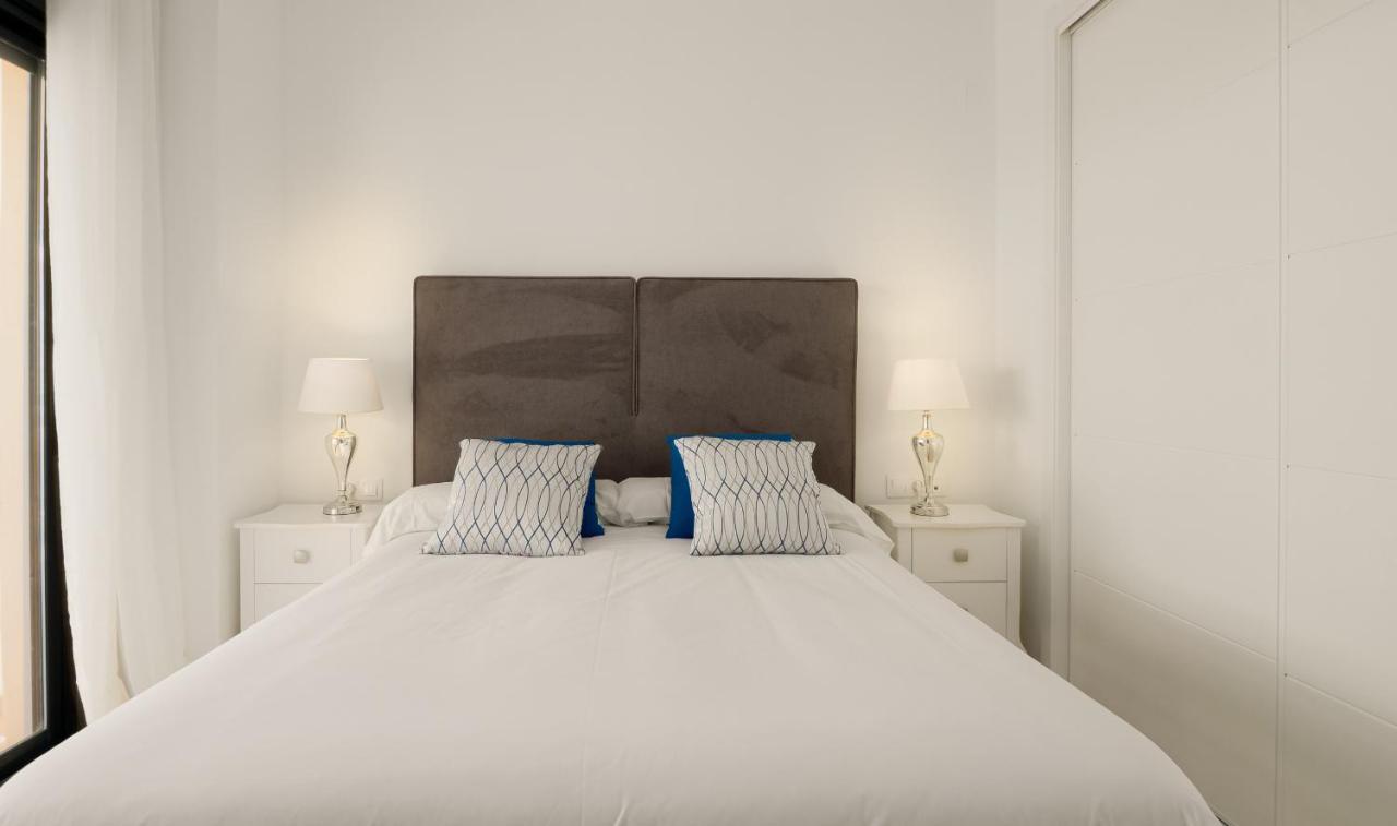 2306 - Brand New Apt, Walking Distance To Beach! 卡萨雷斯 外观 照片