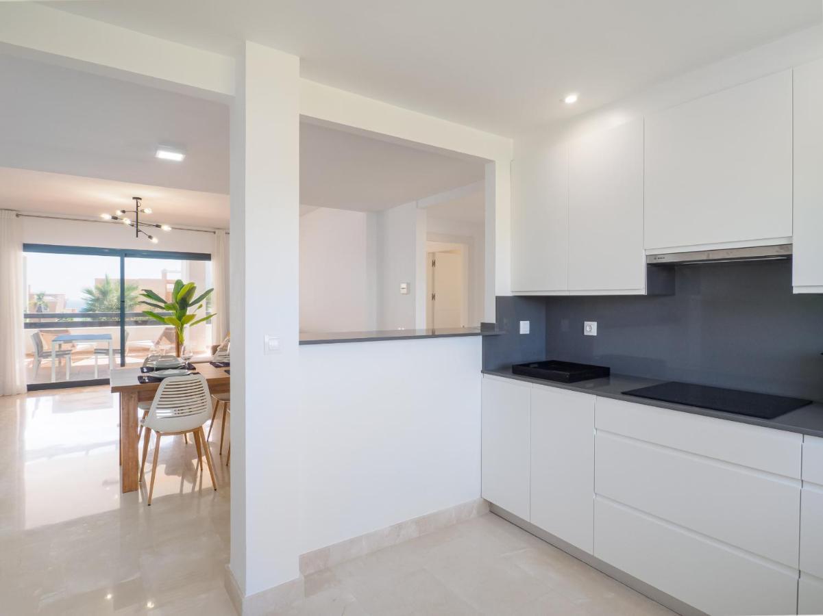 2306 - Brand New Apt, Walking Distance To Beach! 卡萨雷斯 外观 照片